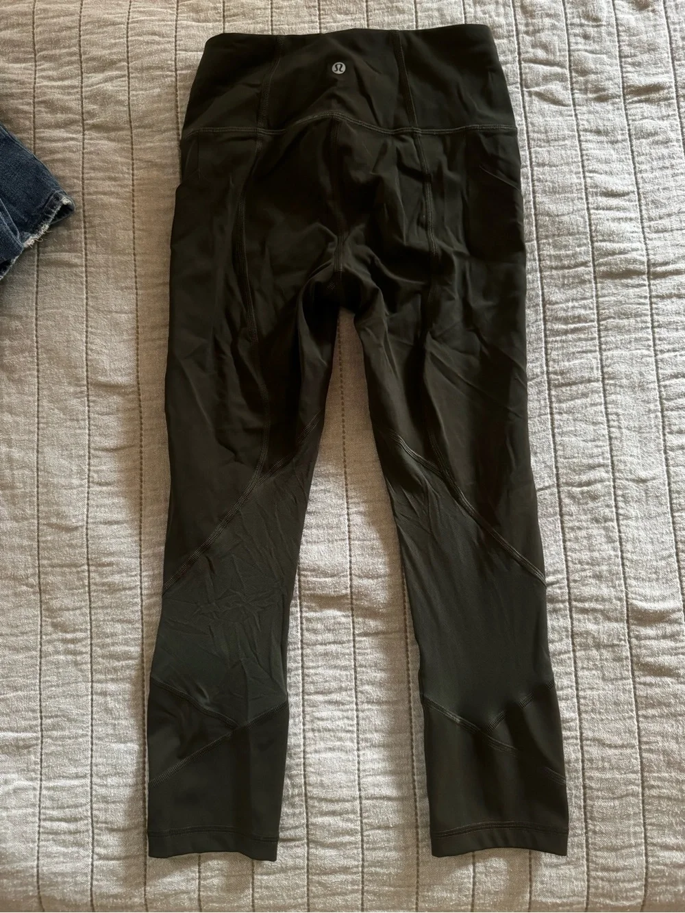 lululemon athletica Green Capri Leggings